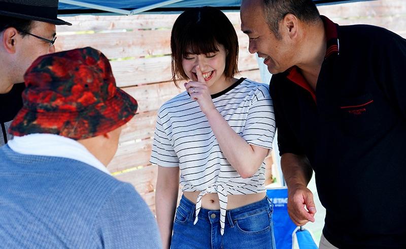 sex hiếp mẹ Bố ơi quan hệ con đi!!!